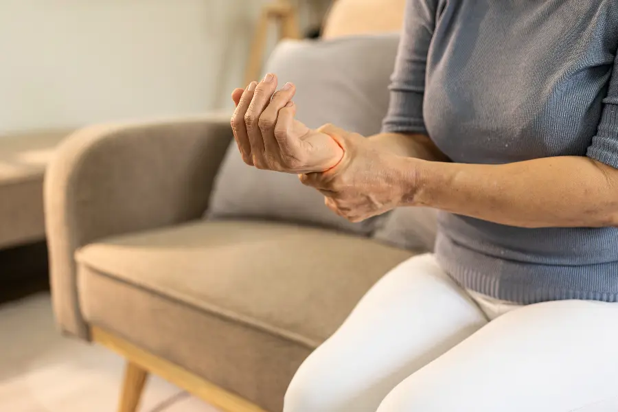 Quando il polso cede: tra fratture dello scafoide e lesioni legamentose